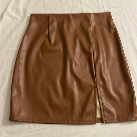 Windsor Slay It With Style Mini Skirt black size small
Size: S - Picture 3 of 10